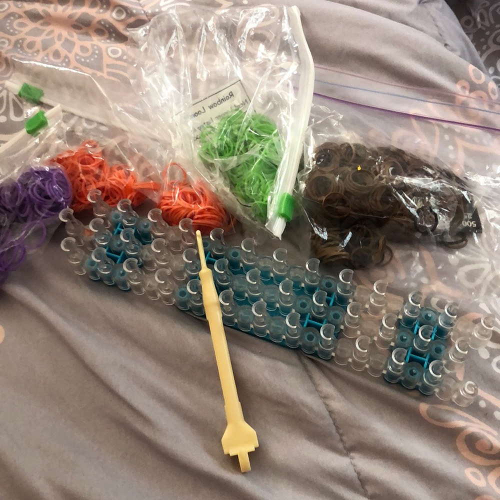 Rainbow loom